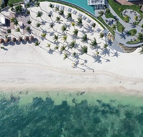 La playa de Garza Blanca en Cancún, Costa Mujeres, es el rincón secreto del Caribe mexicano. Disfruta de vistas espectaculares en nuestra galería de fotos.