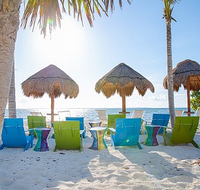 La playa de Garza Blanca en Cancún, Costa Mujeres, es el rincón secreto del Caribe mexicano. Disfruta de vistas espectaculares en nuestra galería de fotos.