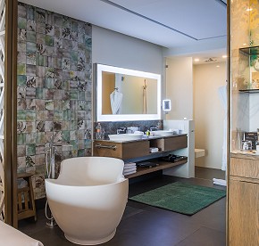 Esta galería de fotos te muestra un adelanto de nuestras suites, donde el lujo se encuentra con la belleza natural en un solo lugar.
