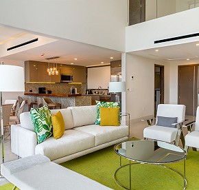 Esta galería de fotos te muestra un adelanto de nuestras suites, donde el lujo se encuentra con la belleza natural en un solo lugar.