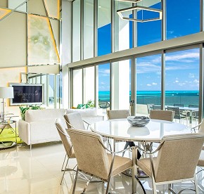 Esta galería de fotos te muestra un adelanto de nuestras suites, donde el lujo se encuentra con la belleza natural en un solo lugar.