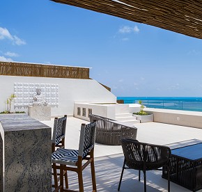 Esta galería de fotos te muestra un adelanto de nuestras suites, donde el lujo se encuentra con la belleza natural en un solo lugar.