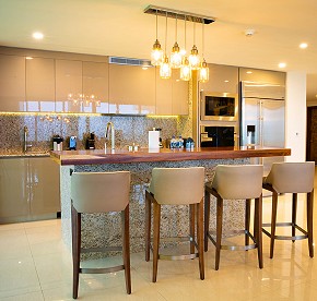 Esta galería de fotos te muestra un adelanto de nuestras suites, donde el lujo se encuentra con la belleza natural en un solo lugar.