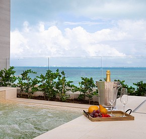 Esta galería de fotos te muestra un adelanto de nuestras suites, donde el lujo se encuentra con la belleza natural en un solo lugar.