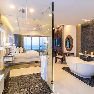 Las suites de Garza Blanca Los Cabos son un refugio perfecto frente al mar. Descubre la perfección en cada detalle a través de nuestra galería de fotos.