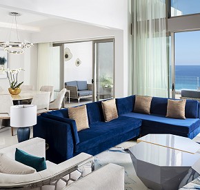 Las suites de Garza Blanca Los Cabos son un refugio perfecto frente al mar. Descubre la perfección en cada detalle a través de nuestra galería de fotos.