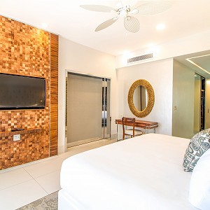 Las suites de Garza Blanca Los Cabos son un refugio perfecto frente al mar. Descubre la perfección en cada detalle a través de nuestra galería de fotos.
