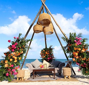 Inspírate con momentos reales de bodas capturados en Garza Blanca Cancún. Vistas al mar, decoración elegante y recuerdos atemporales te esperan.