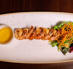 Nuestra galería revela los secretos de los restaurantes de Garza Blanca Cancún. Admira las vistas panorámicas y platos exquisitos que te esperan.