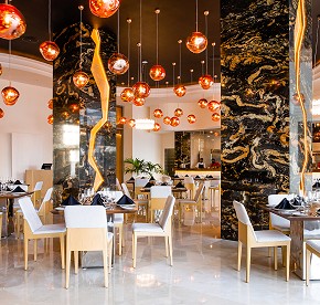 Nuestra galería revela los secretos de los restaurantes de Garza Blanca Cancún. Admira las vistas panorámicas y platos exquisitos que te esperan.