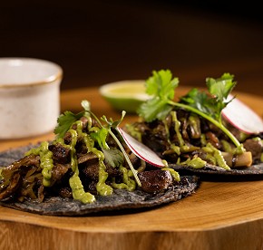 Nuestra galería revela los secretos de los restaurantes de Garza Blanca Cancún. Admira las vistas panorámicas y platos exquisitos que te esperan.