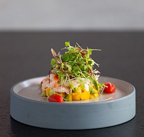 Nuestra galería revela los secretos de los restaurantes de Garza Blanca Cancún. Admira las vistas panorámicas y platos exquisitos que te esperan.