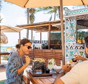 Nuestra galería revela los secretos de los restaurantes de Garza Blanca Cancún. Admira las vistas panorámicas y platos exquisitos que te esperan.