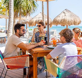 Nuestra galería revela los secretos de los restaurantes de Garza Blanca Cancún. Admira las vistas panorámicas y platos exquisitos que te esperan.