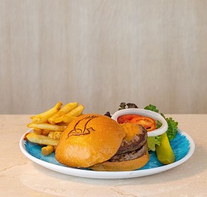 Nuestra galería revela los secretos de los restaurantes de Garza Blanca Cancún. Admira las vistas panorámicas y platos exquisitos que te esperan.