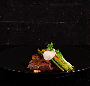 Nuestra galería revela los secretos de los restaurantes de Garza Blanca Cancún. Admira las vistas panorámicas y platos exquisitos que te esperan.