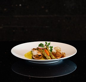 Nuestra galería revela los secretos de los restaurantes de Garza Blanca Cancún. Admira las vistas panorámicas y platos exquisitos que te esperan.