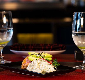 Nuestra galería revela los secretos de los restaurantes de Garza Blanca Cancún. Admira las vistas panorámicas y platos exquisitos que te esperan.