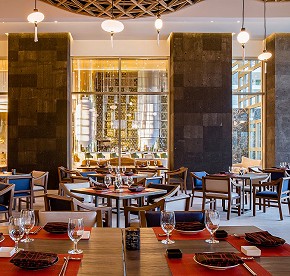 Nuestra galería revela los secretos de los restaurantes de Garza Blanca Cancún. Admira las vistas panorámicas y platos exquisitos que te esperan.