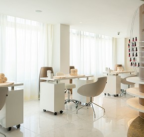 Descubre la galería de fotos de Spa Imagine, conoce los servicios y tratamientos. Empieza a planear tu próxima escapada de bienestar en Cancún.